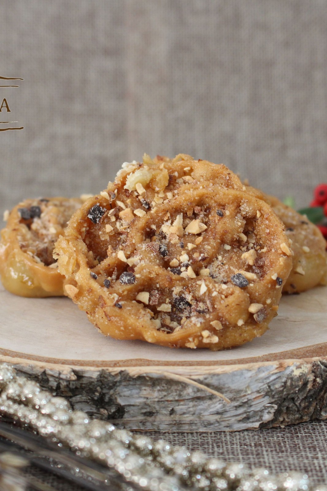 Cartellate with honey